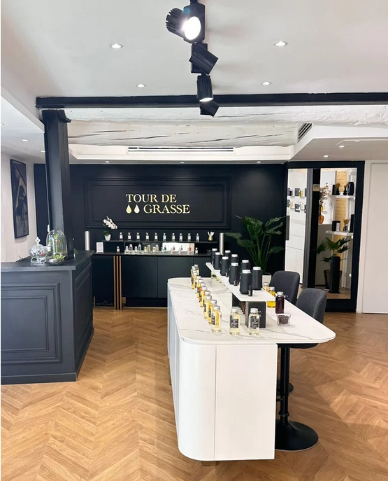 Contoire de la parfumerie Tour de Grasse